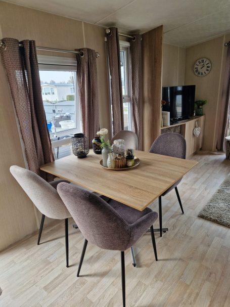 Esstisch Wohnzimmer